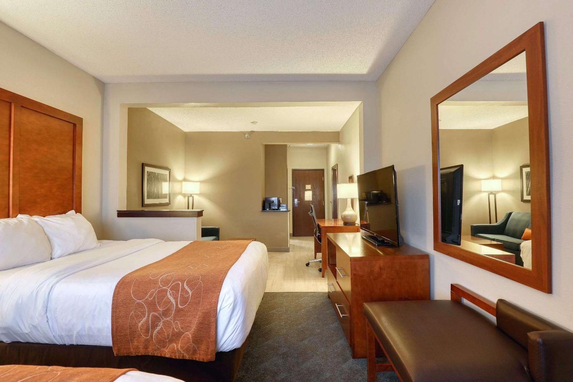 Comfort Suites Appleton Airport Eksteriør bilde