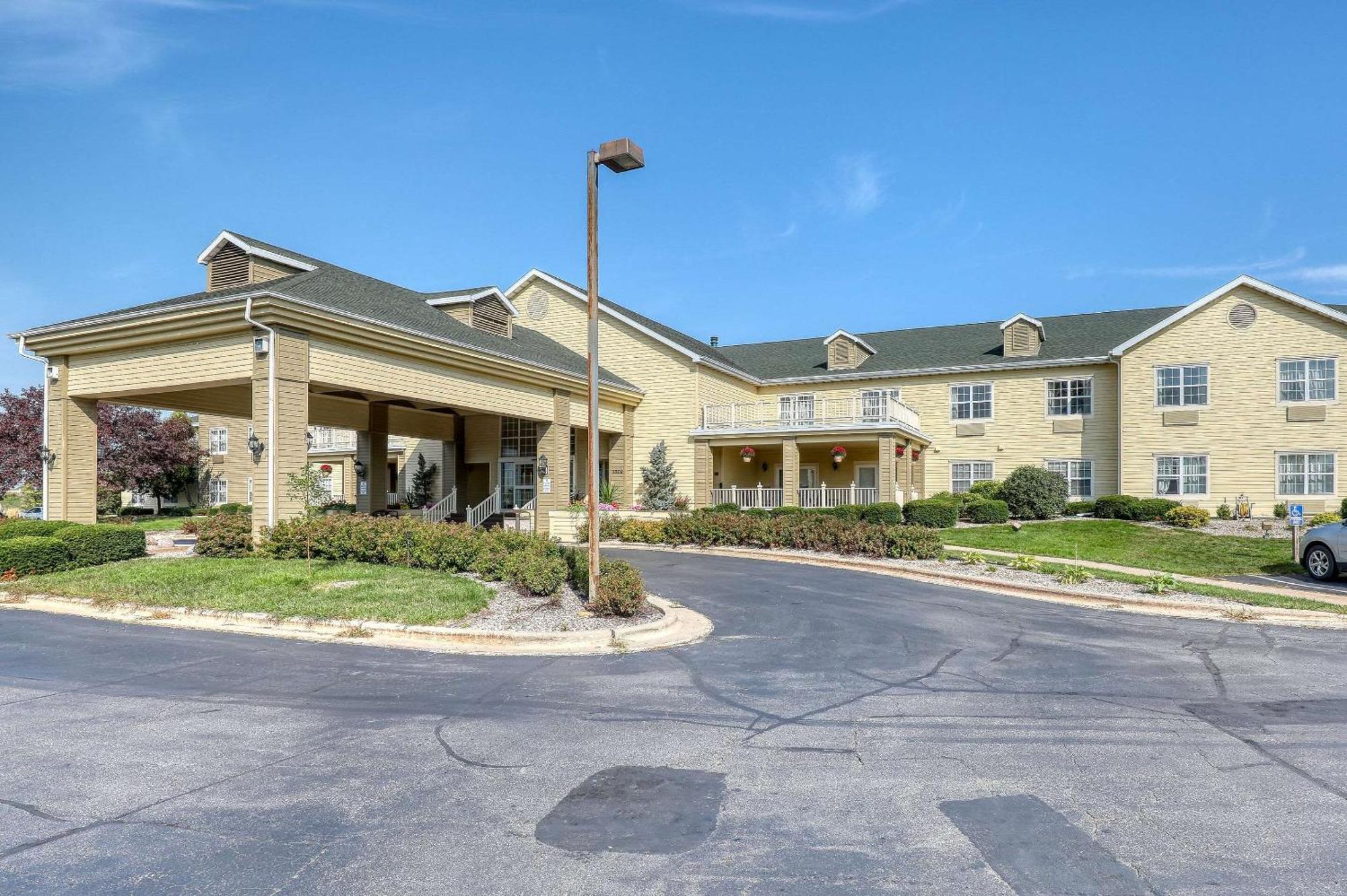 Comfort Suites Appleton Airport Eksteriør bilde