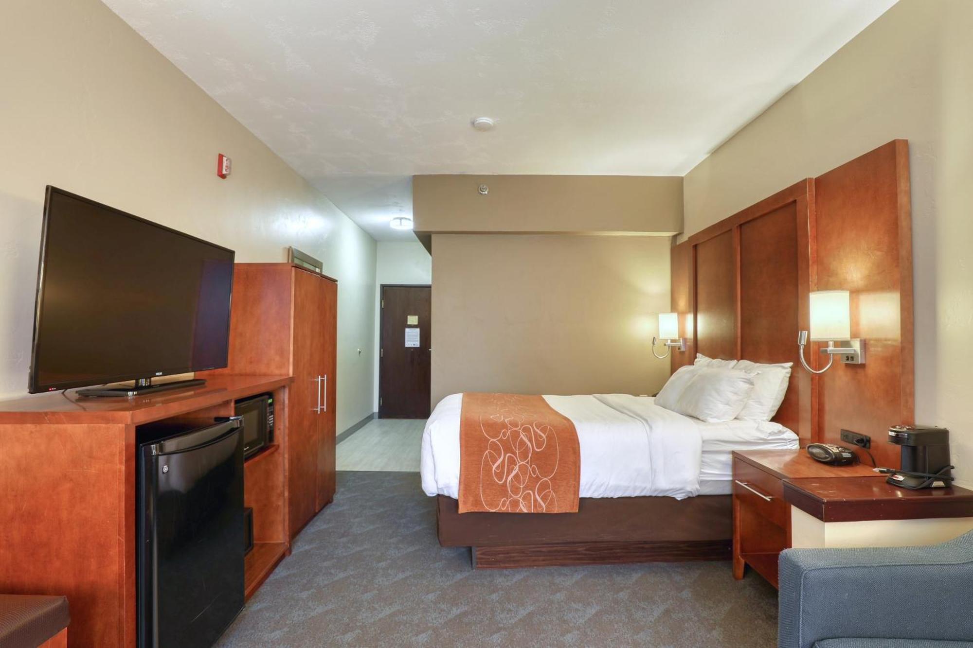 Comfort Suites Appleton Airport Eksteriør bilde