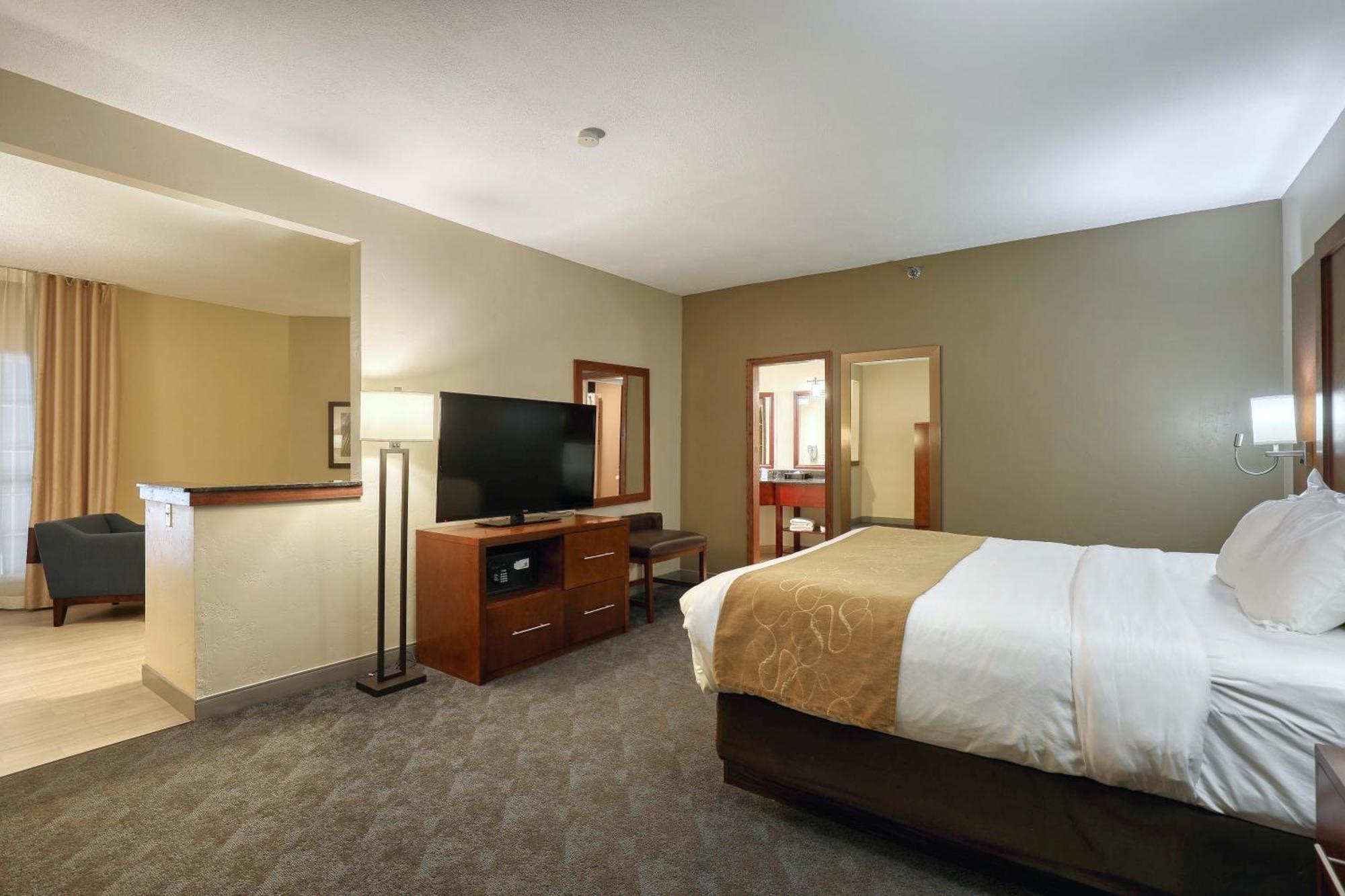 Comfort Suites Appleton Airport Eksteriør bilde