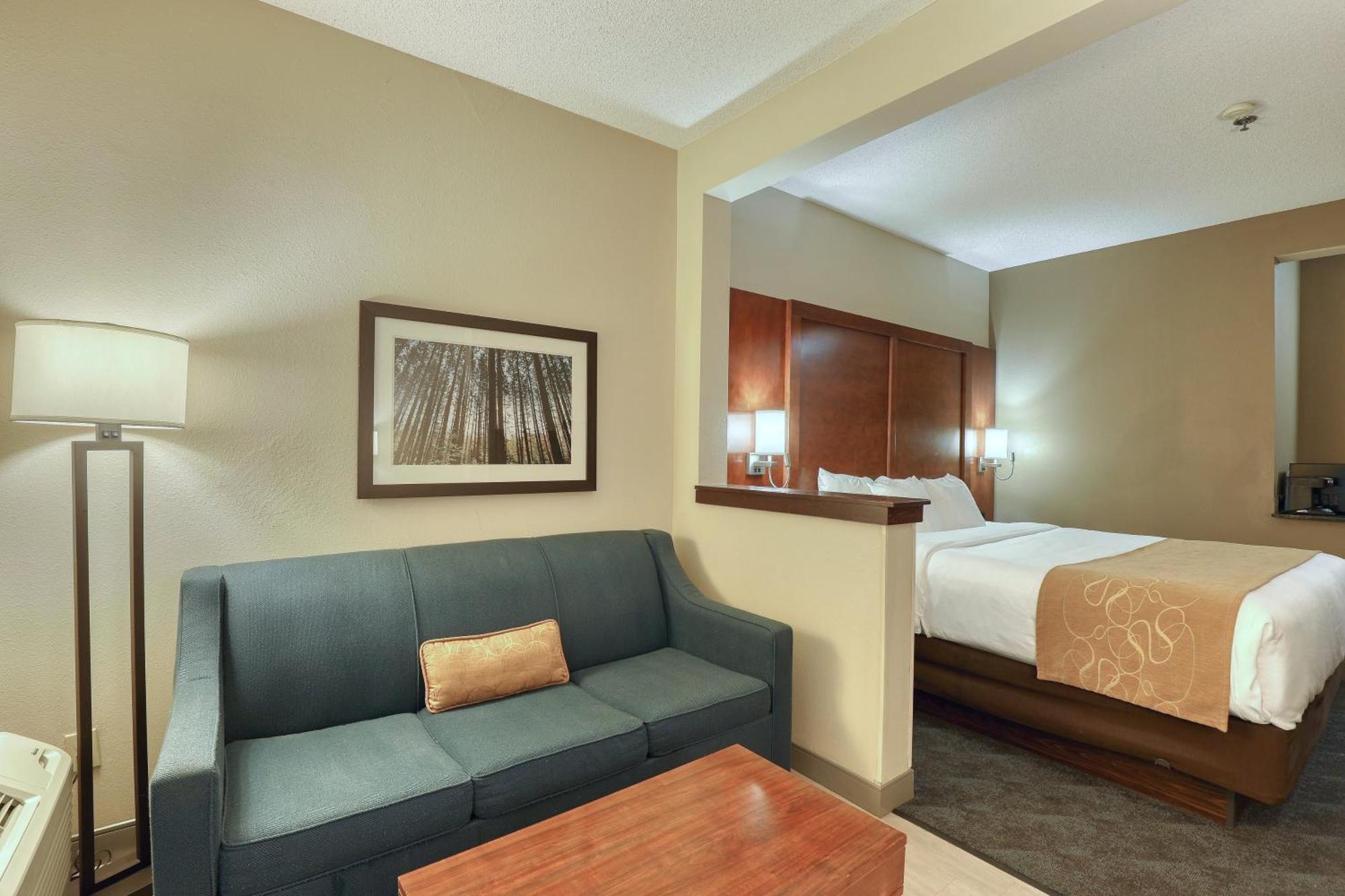 Comfort Suites Appleton Airport Eksteriør bilde