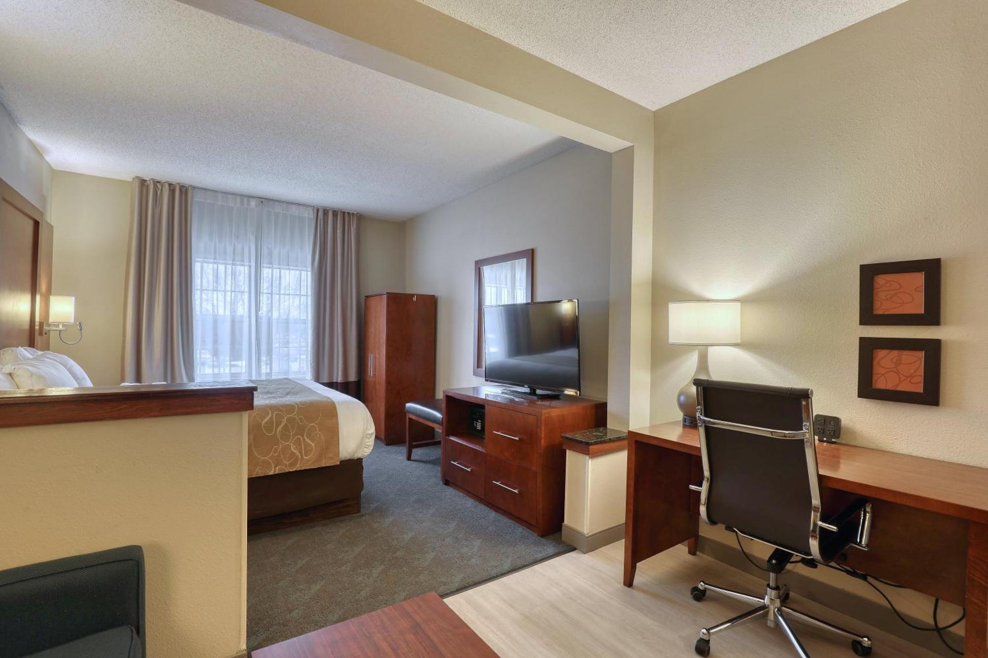 Comfort Suites Appleton Airport Eksteriør bilde