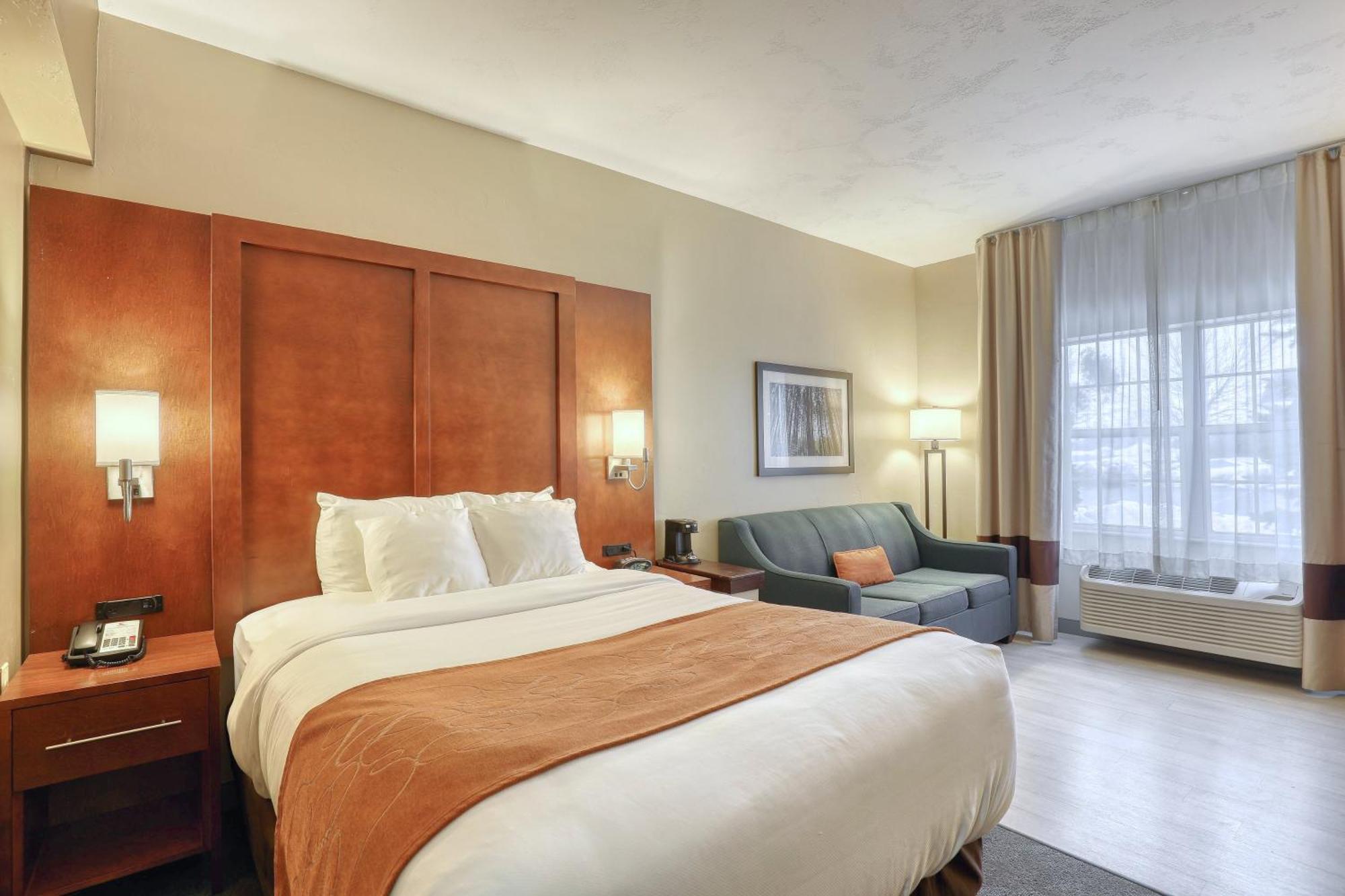 Comfort Suites Appleton Airport Eksteriør bilde