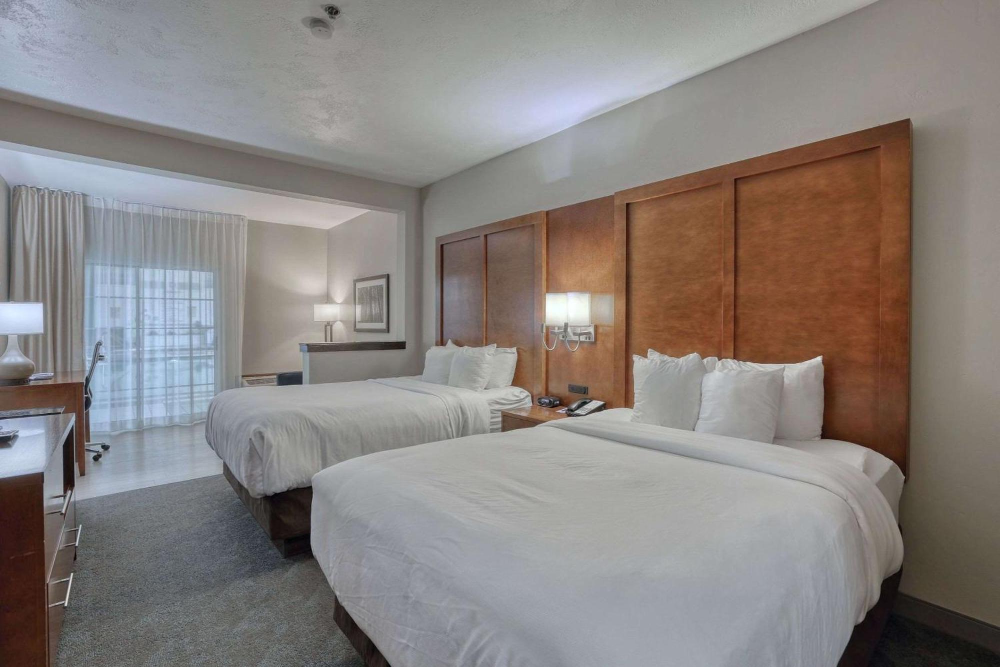 Comfort Suites Appleton Airport Eksteriør bilde